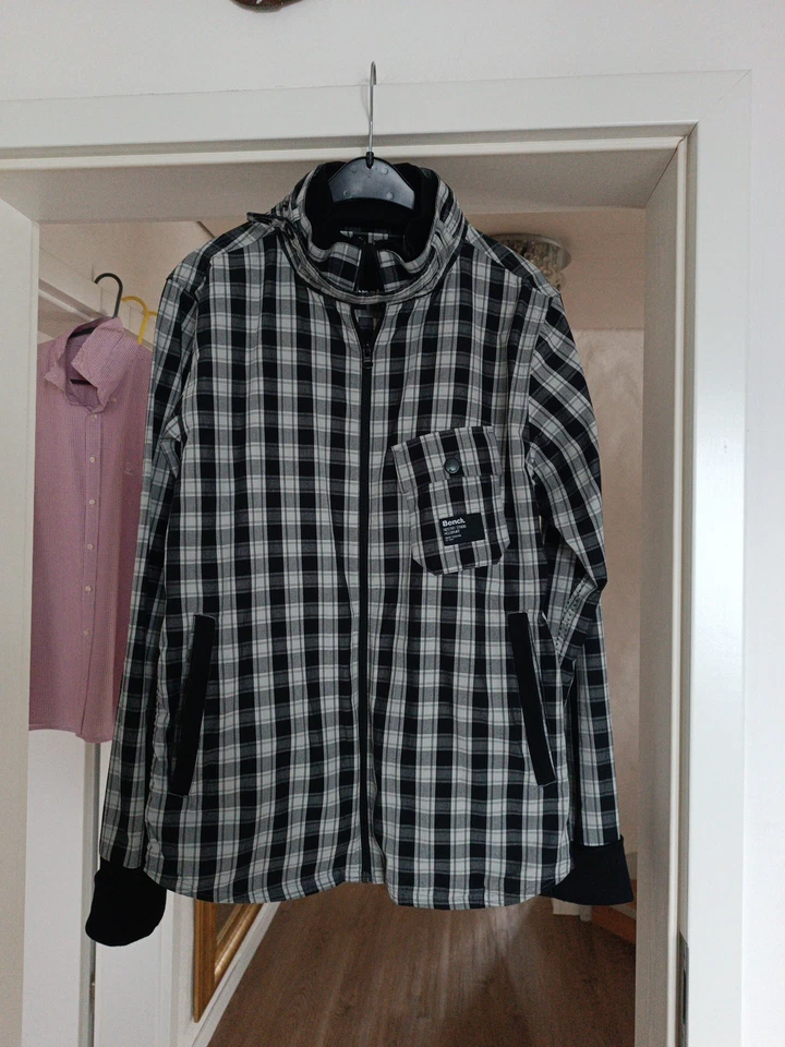 Hemd/ Bluse v. Bench - Bild 2 von 4