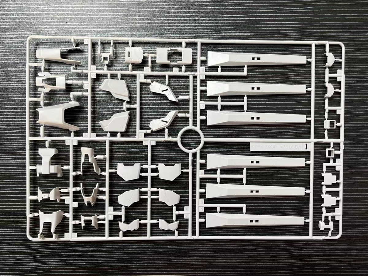Bandai MG RX-93 V Nu Gundam Ver.ka Model kit I Runner Replacement