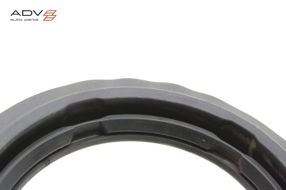 Nissan Rogue Sport 2017-2022 tanque de combustible gasolina tubo de llenado ojal sello de goma OEM Foto 3 de 4