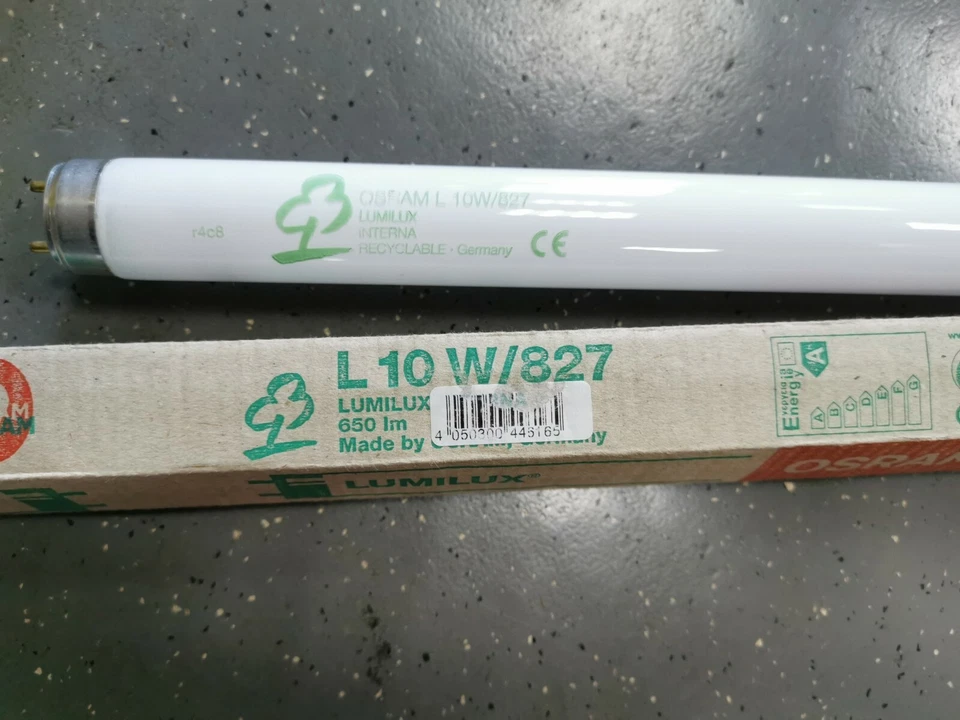 OSRAM 10W 827 41-827 TUBO NEON FLUORESCENTE T8 470mm LUMILUX INTERNA RARO NUOVO
