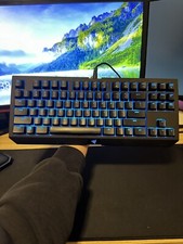 Razer BlackWidow TE Chroma v2 Mechanical Gaming Keyboard Yellow Switches - Black