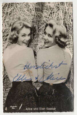 Orig Photo Bokelberg Alice + Ellen Kessler Twins 1952 Orig Autograph Signed