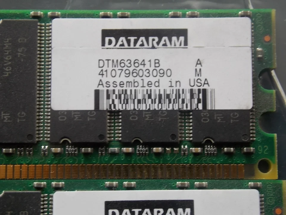 DTM63641 Dataram 1 GB (2 X 512) 266 MHz PC-2100R ECC/Memoria registrada de 184 pines Foto 2 de 2