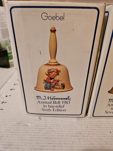 Vintage MJ Hummel Goebel Annual Bell 1983 & 1984 in bas-relief sixth edition NIB - Picture 19 of 20