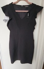 EXPRESS Brand Ruffle Scoop Neck  Shift Dress Size: 0 Color: Pitch Black