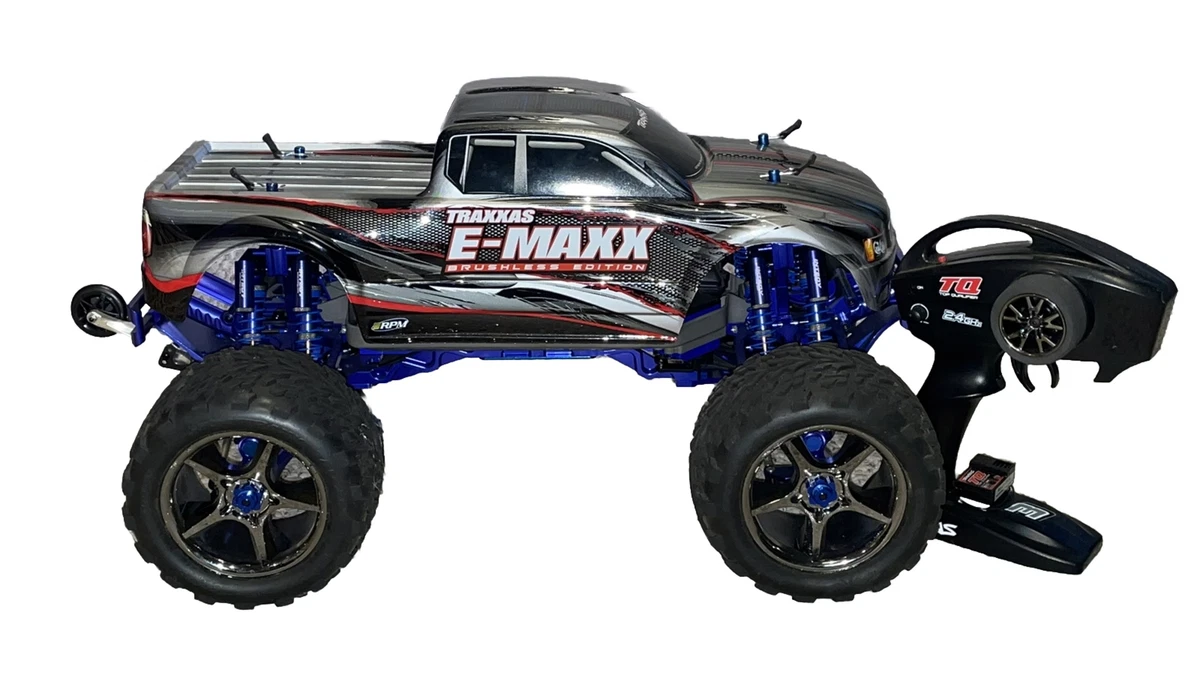 トラクサス イーマックス Traxxas E-maxx Preços baixos em Traxxas E-Maxx Brushless RC Modelos de Carros