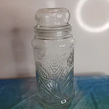 1982 Mr. Peanut Jar With Lid #5 Wheat Design. Excellent condition. 3 1/4" x 8 3/