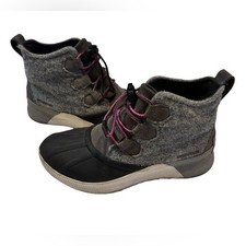 SOREL Boots Youth Out 'N About Classic Waterproof Gray Black Pink Size Y5