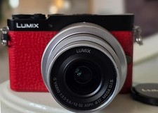 Excellent ... Panasonic LUMIX DMC-GM5 WITH 12-32mm Lumix Lens 