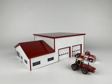 1/64 Farm Dealership Shop Building 50x80 White Sides Red Roof. Lights Up!