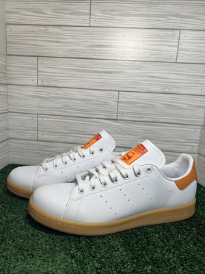 Adidas: Stan Smith White Orange Gum, GW0487, Size 9 Mens, LN Condition.    (S1)