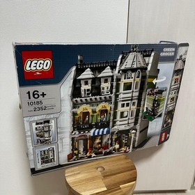 LEGO Creator Expert Modular Buildings Green Grocer 10185 In 2008 Used