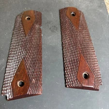 1911 Full Size Grips, Red Cocobolo, Double Diamond Checkered, Beveled Bottom