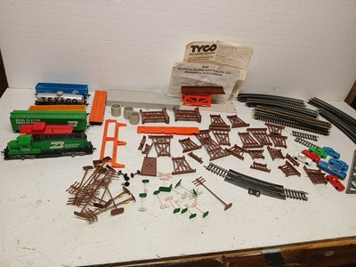 #ad Vintage Lot of Train HO Scale “Burlington Northern” TYCO Railroad Cars $55.00
