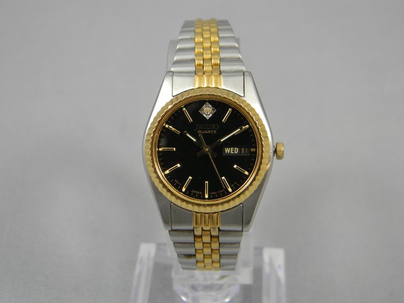 Rare Ladies Seiko Classic Day Date Watch with Diamond New Battery