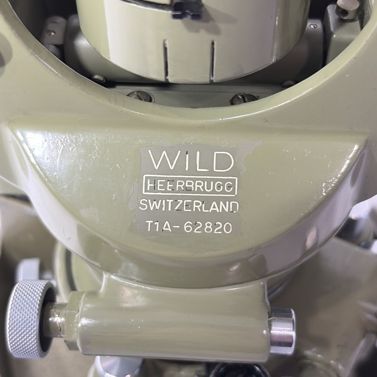 Wild Heerbrugg T1 Theodolite & Case Switzerland T1A-62820 | eBay