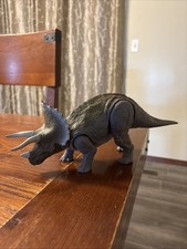 Jurassic World Mattel Primal Attack Sound Strike Triceratops 12”