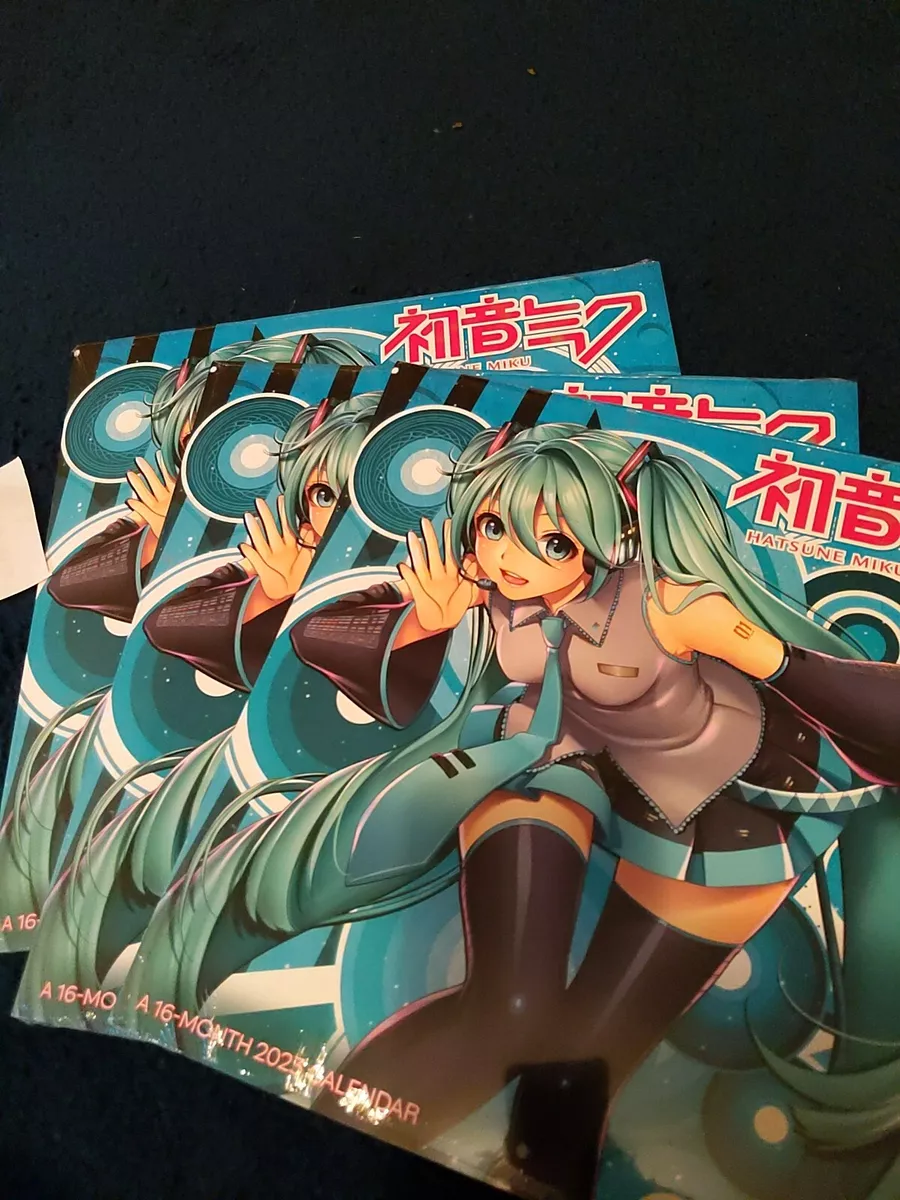 HATSUNE MIKU 2023 WALL CALENDAR