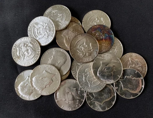 (1) Almost Uncirculated SILVER Kennedy Half Dollar - 1965-1969 - 40% Silver