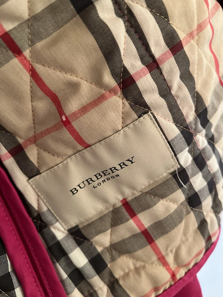 Burberry Girls Jacket Fuchsia 😍.  Slim 10 Size .  - Image 3 of 4