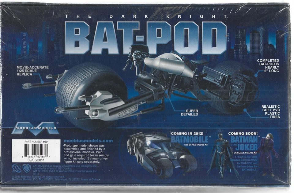 Moebius The Dark Knight BAT-POD in 1/25 920, Blue Tint Variant Box ST (102) - Image 2 of 2