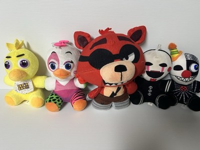 5 nights at freddys plush lot. 2018-2023. (5). 