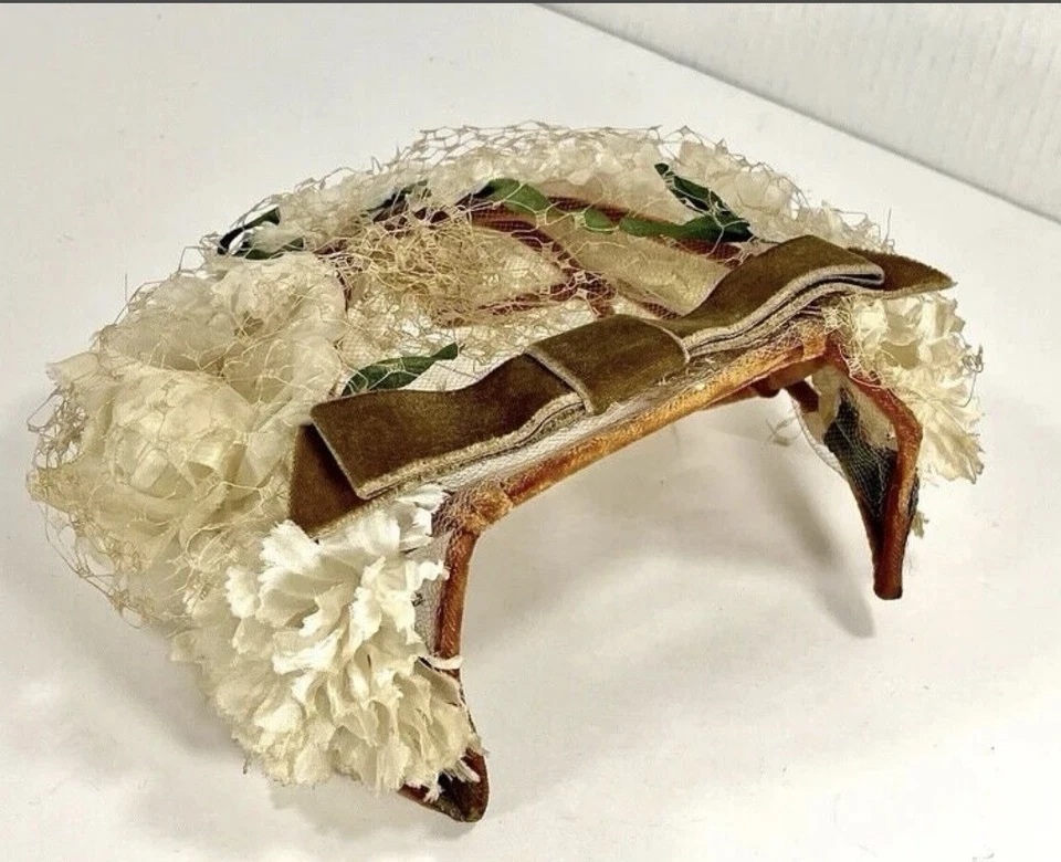 Vintage Hats - Halo Pillbox Hat, Floral Wedding Fascinator, & Black Wide Brim - Image 3 of 4