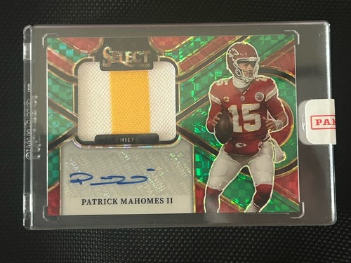 Patrick Mahomes II Green Prizm Jumbo Patch Auto 5/5 2025 Select BOOKEND #JSW-PM