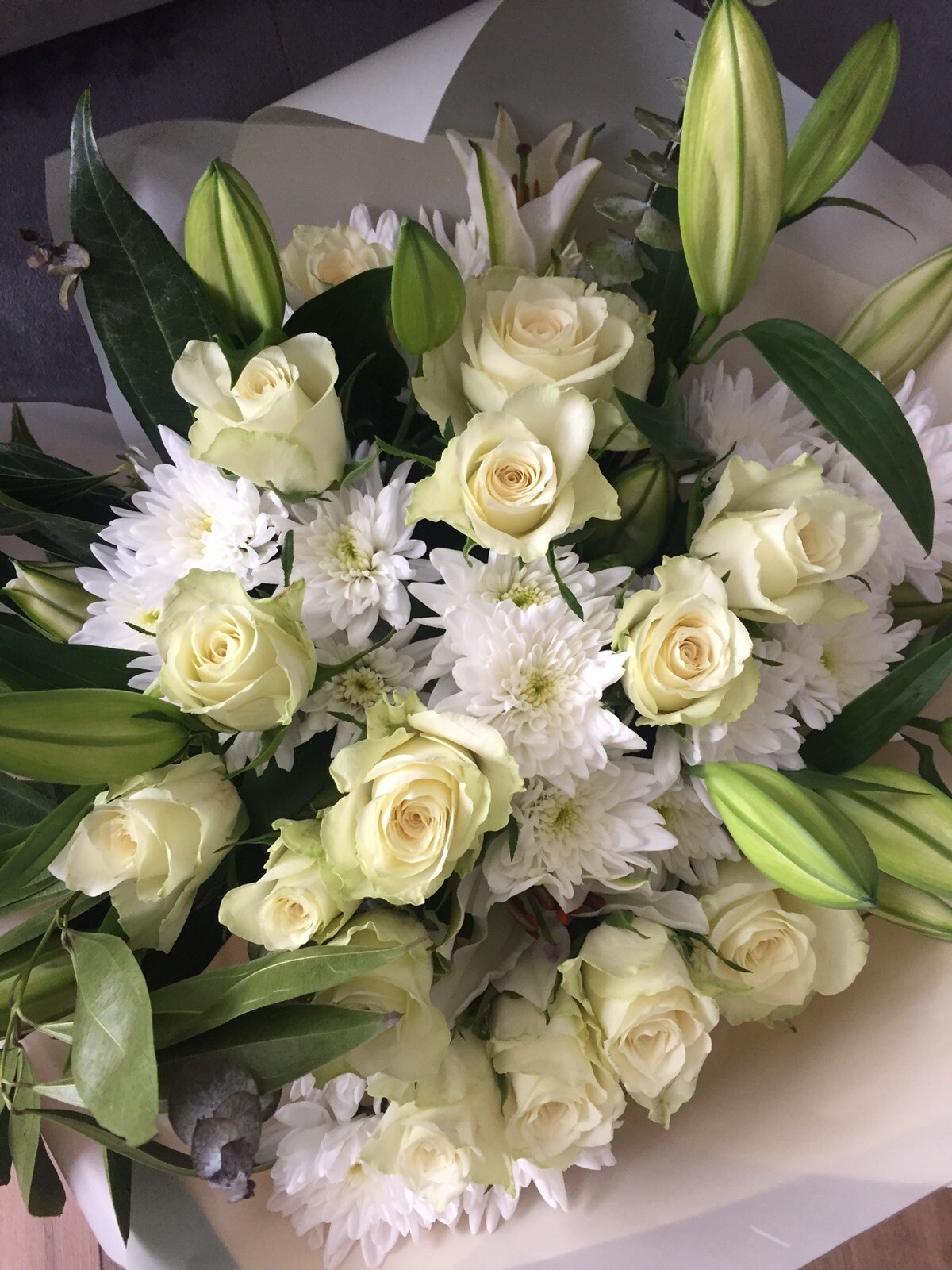 FLOWERS Delivered UK ROSES White Lily Bouquet Free Flower Next Day