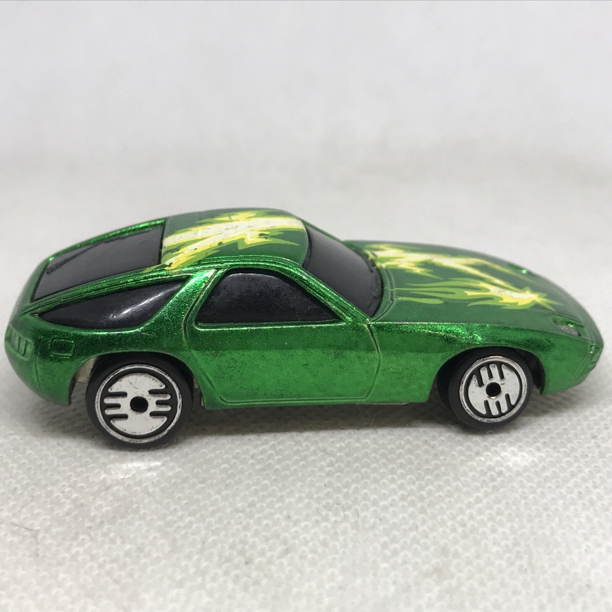 Hot Wheels Predator Monster Jam 1983 Green Made In Malaysia