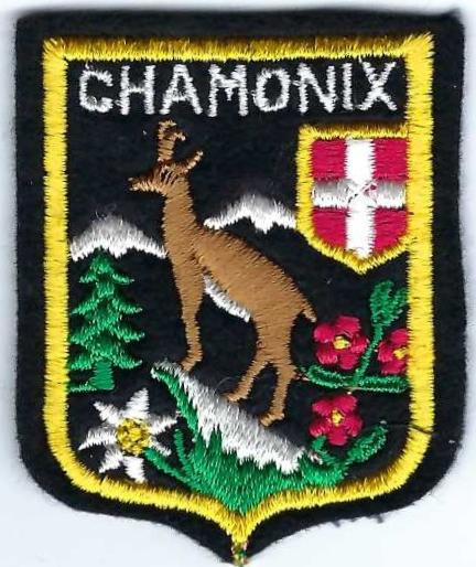 Chamonix Mont Blanc grill badge - l'art et l'automobile