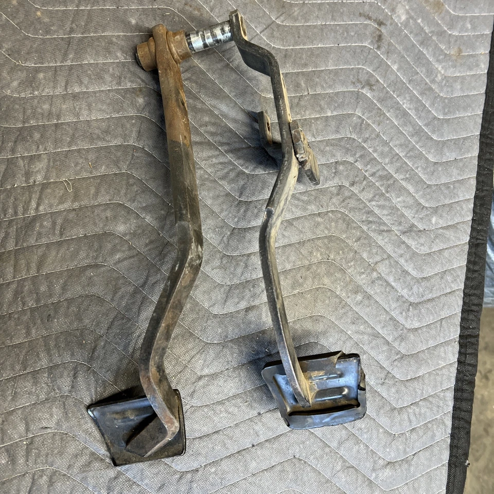 Chevrolet 1968-1972 carrocería A embrague y pedales de freno Chevelle SS El Camino Foto 4 de 4