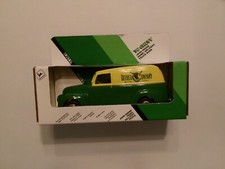 John Deere '50 Chevy Panel Delivery Truck bank