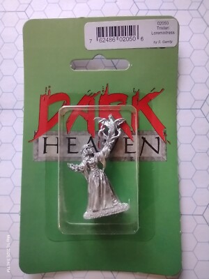 Reaper 02050 Tristan Loremistress -Dark Heaven 25mm metal, new in blister pack.