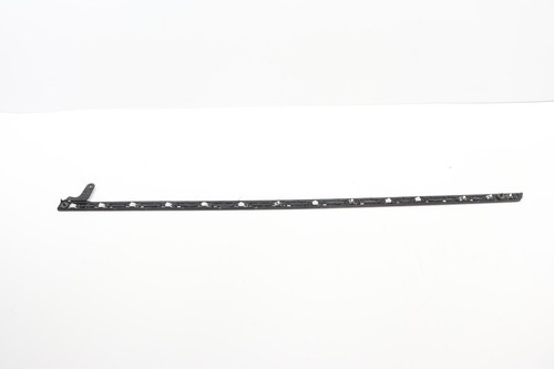 2021 -2024 CHEVROLET SUBURBAN REAR LEFT SIDE QUARTER PANEL MOLDING OEM BLACK_GBA - Picture 6 of 10