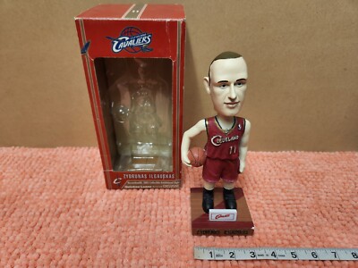 Cleveland Cavs Zydrunas Ilgauskas Bobblehead Exclusive SGA 2005 BIG Bobble
