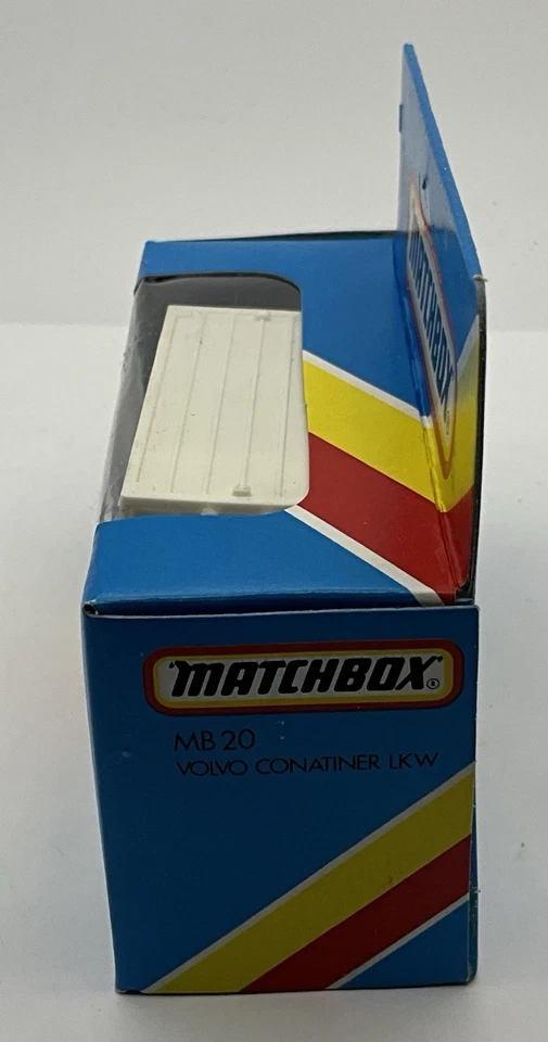Matchbox Unic Volvo Container Truck MB20 - Unpunched - Image 2 of 4