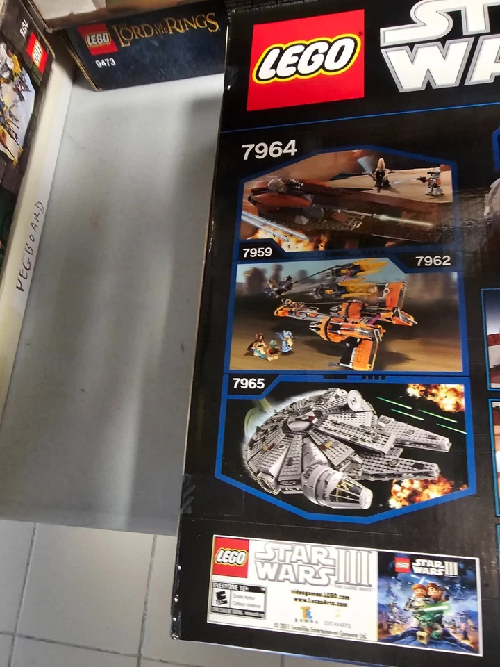 LEGO Star Wars: Republic Frigate (7964) Nuevo Sellado de Fábrica RETIRADO Foto 4 de 4