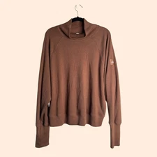 Alo Yoga Waffle Weekend Escape Mock Top