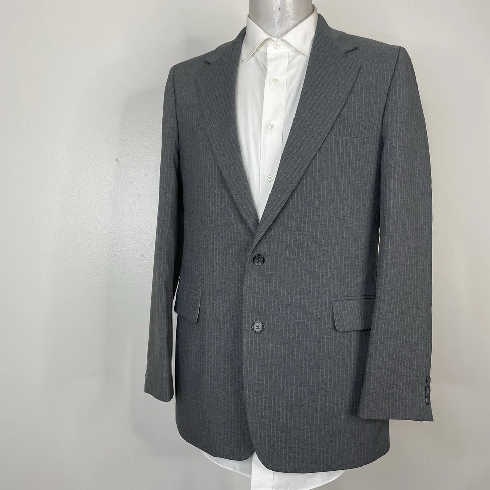 Traje Haggar Hecho en EE. UU. 2 Piezas Para Hombre 40L 36x32 Gris Blanco Rayas Dos Botones Foto 4 de 4
