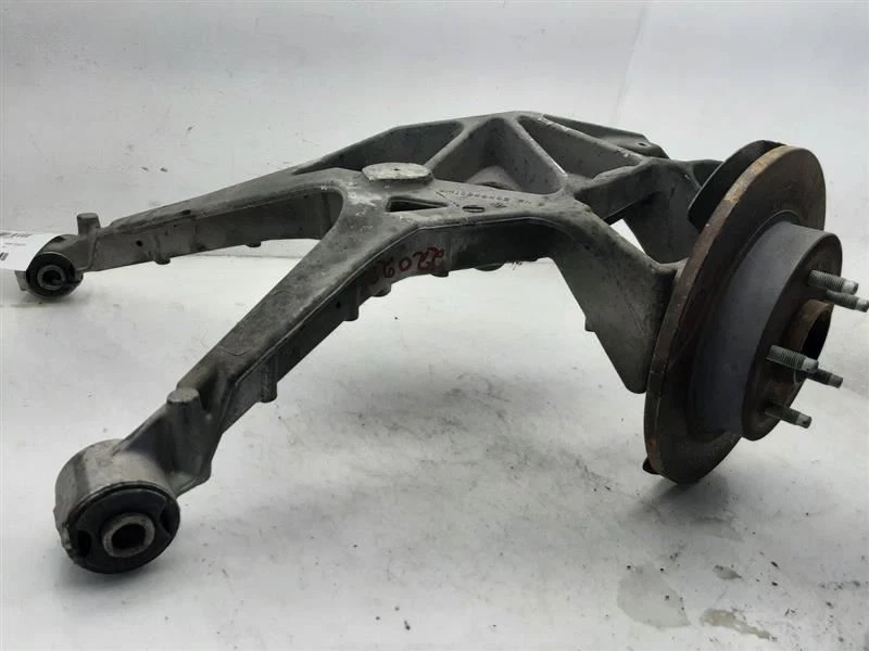 2006 BUICK LUCERNE задний кулак/заглушка ступица - Изображение 2 из 4