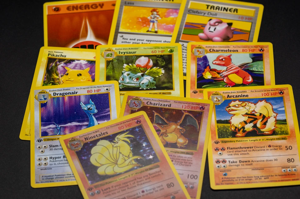 Pokemon Karten Booster Pack | Acryl Display Stand | Base Set 1999 First Edition - Bild 4 von 4