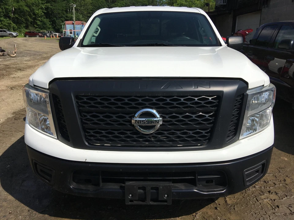 17 NISSAN TITAN Evaporator Canister - Image 2 of 4