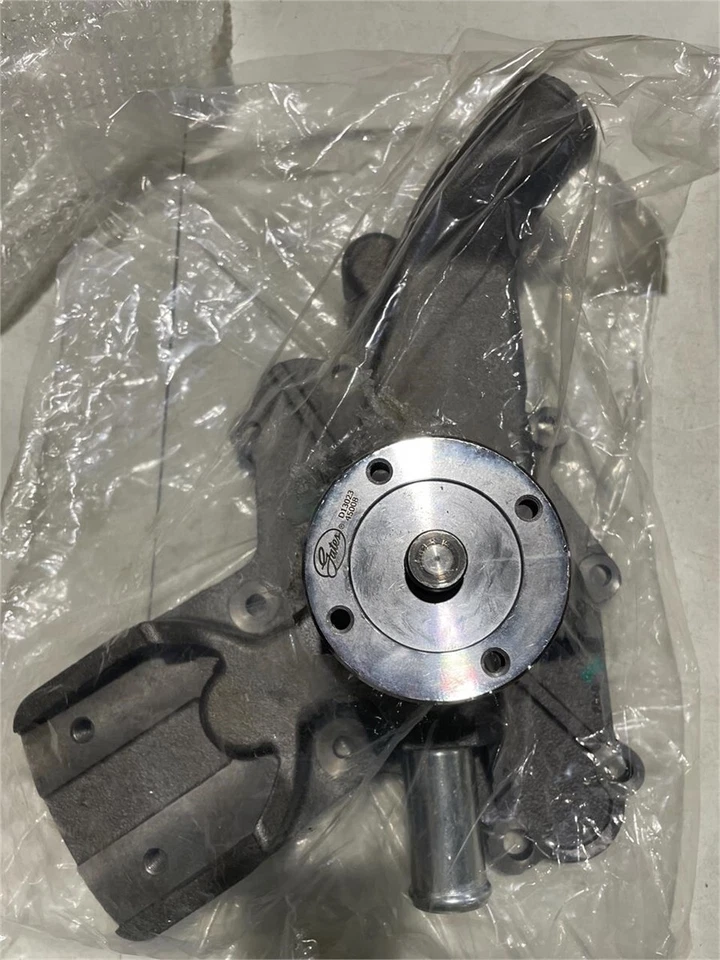 Engine Water Pump-Water Pump(Standard) Gates 45008 fits 75-77 Ford F-500 - Image 2 of 4