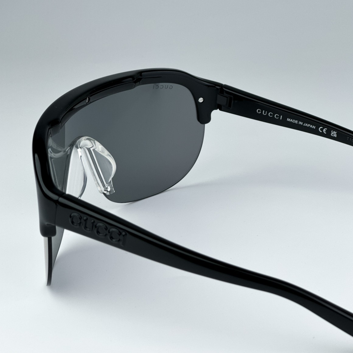 Gucci Women Sunglasses Black Grey Silver Mirrored Mask 