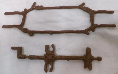 Vintage 1983 Kenner Star Wars ROTJ Ewok Village Playset Fire Pit 2 Part Lot