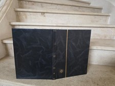 Album de timbres vide grand format 14 pages , 9 bandes. état neuf