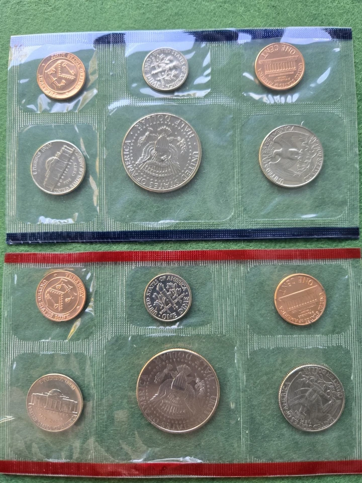 1992 United States Mint Uncirculated Coin Set with D and P Mint Marks - Image 3 of 4