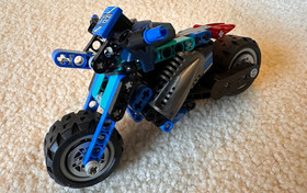 Vintage LEGO Racers set 8370 - Nitro Stunt Bike; 100% complete with box & manual