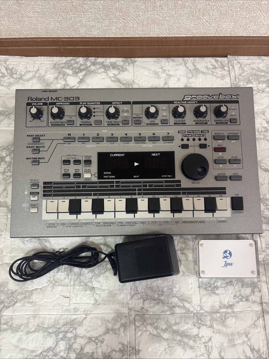最終値下げ　Roland MC-303 シンセサイザー 中古】ROLAND / MC-303 groovebox 【梅田店】 | リズムマシン